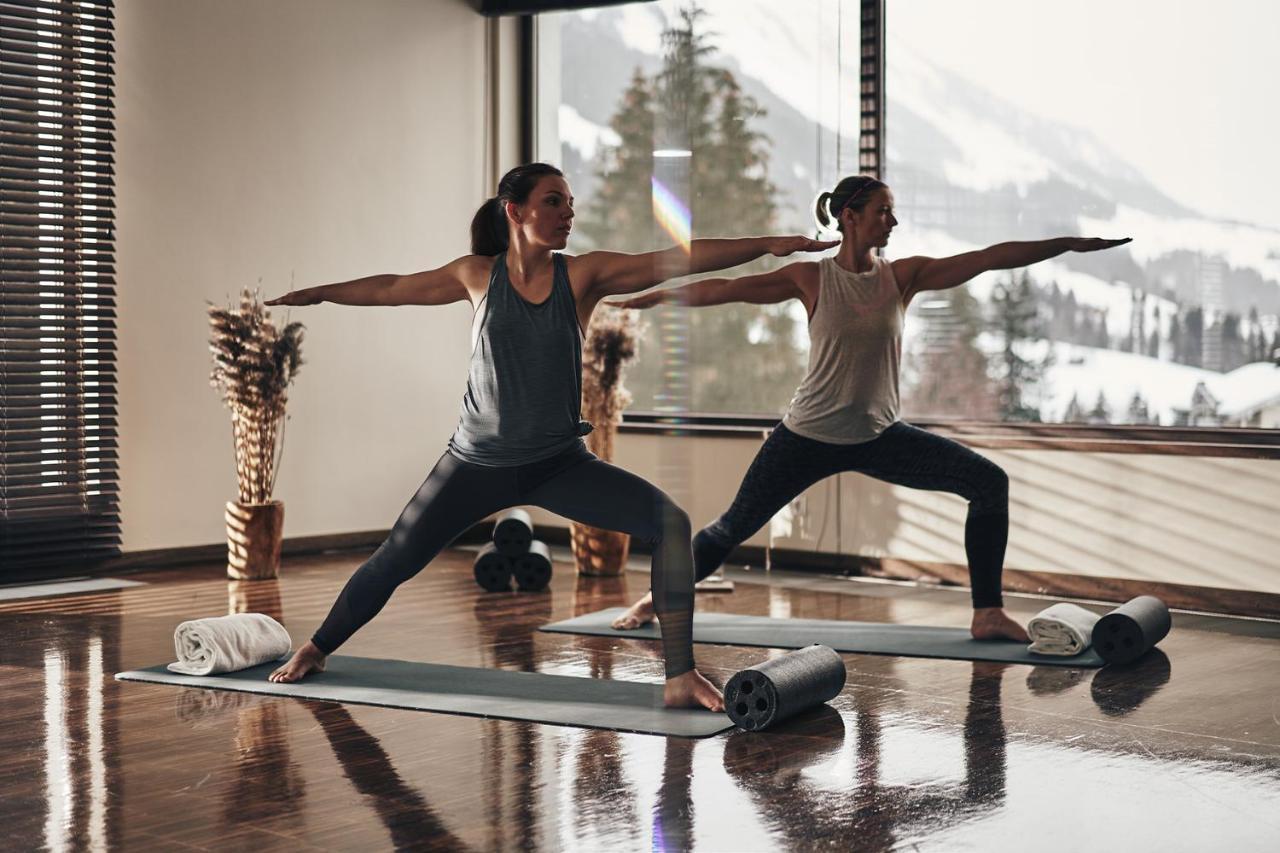 A-Rosa Ifen Hotel Kleinwalsertal Hirschegg  Luaran gambar 3D rendering of a yoga scene